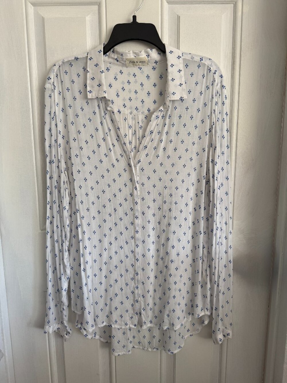 Anthropologie Cloth & Stone Blue White Button Front Shirt XL